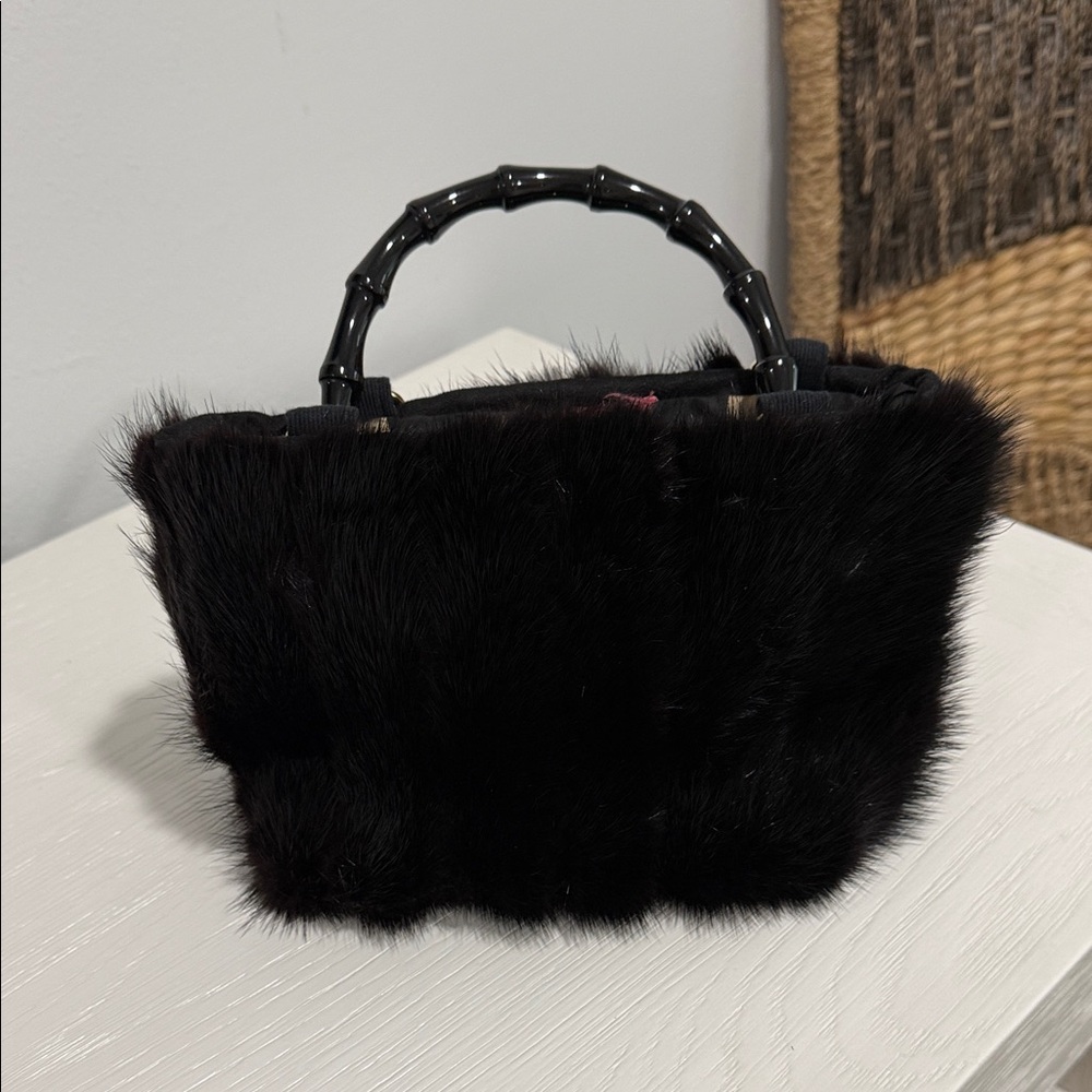 Elegant Black Mink Fur Handbag